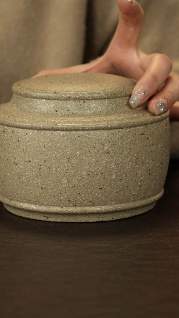 【闪购商品】紫砂茶叶罐直播福利手磨粗砂青降坡醒茶罐约250g