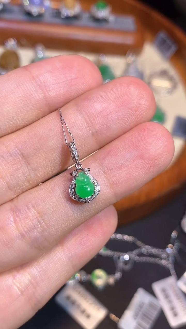 翡翠18K金镶嵌吊坠(不含链)吊坠