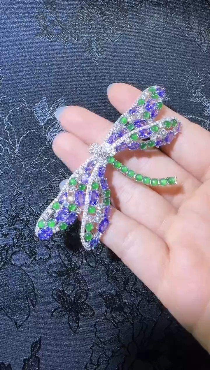 【闪购商品】翡翠吊坠(不含链)银S925镶嵌蜻蜓胸针