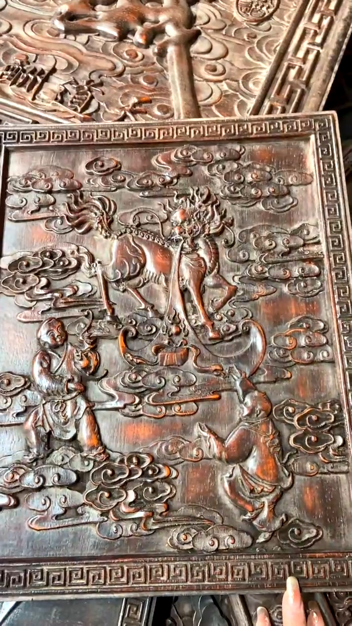 【闪购商品】木紫檀雕刻一物一拍一直播为准