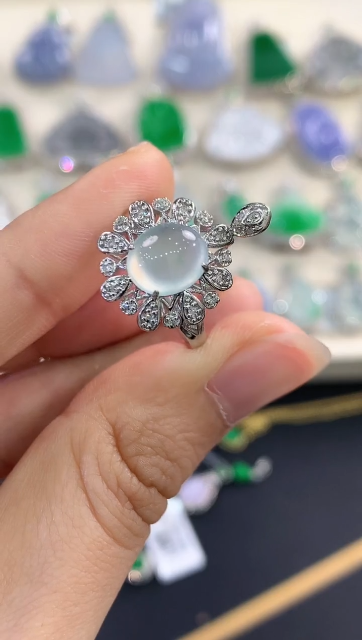 【闪购商品】翡翠戒指18K金镶嵌 B103         