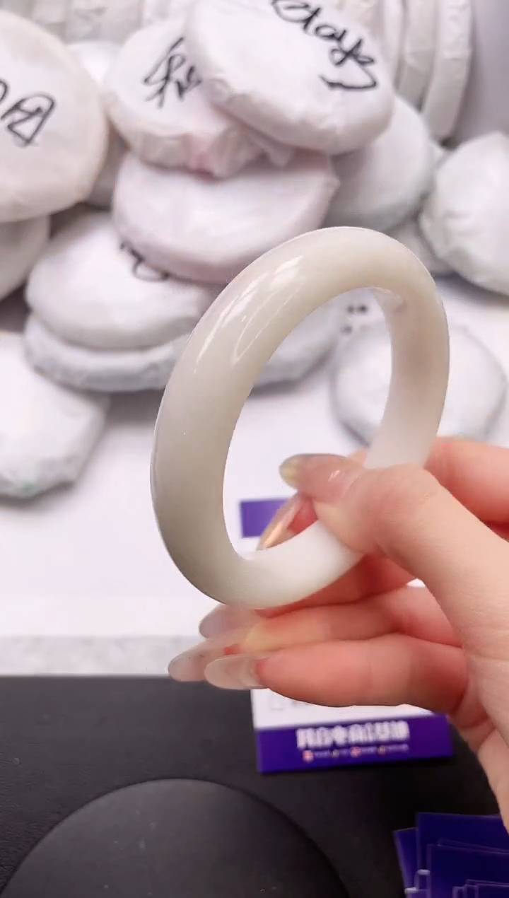 【闪购商品】和田玉手镯未镶嵌13K341-58