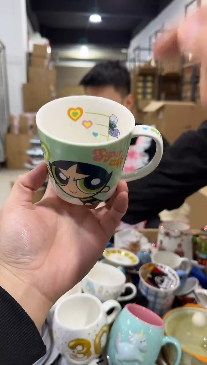 瓷片毛毛刻度杯  