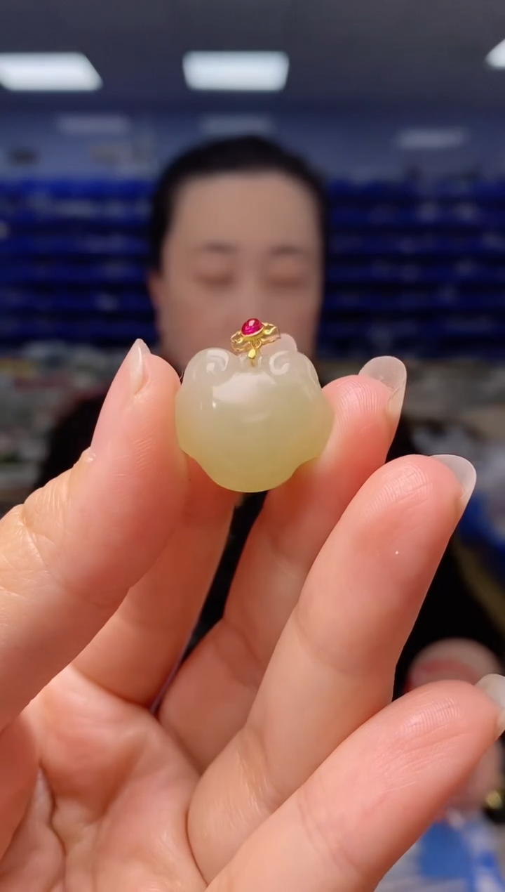 【闪购商品】和田玉吊坠(不含链)18K金镶嵌  DZ4217