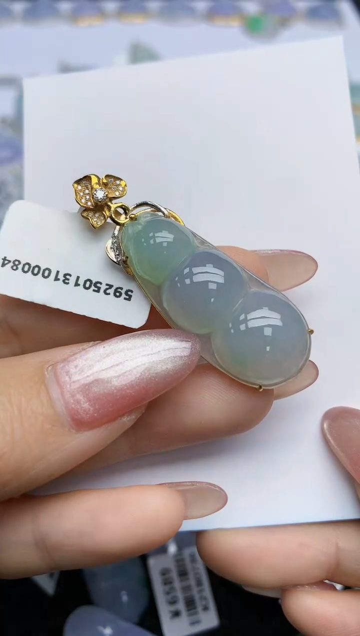 【闪购商品】翡翠挂件18K金镶嵌天然翡翠A货