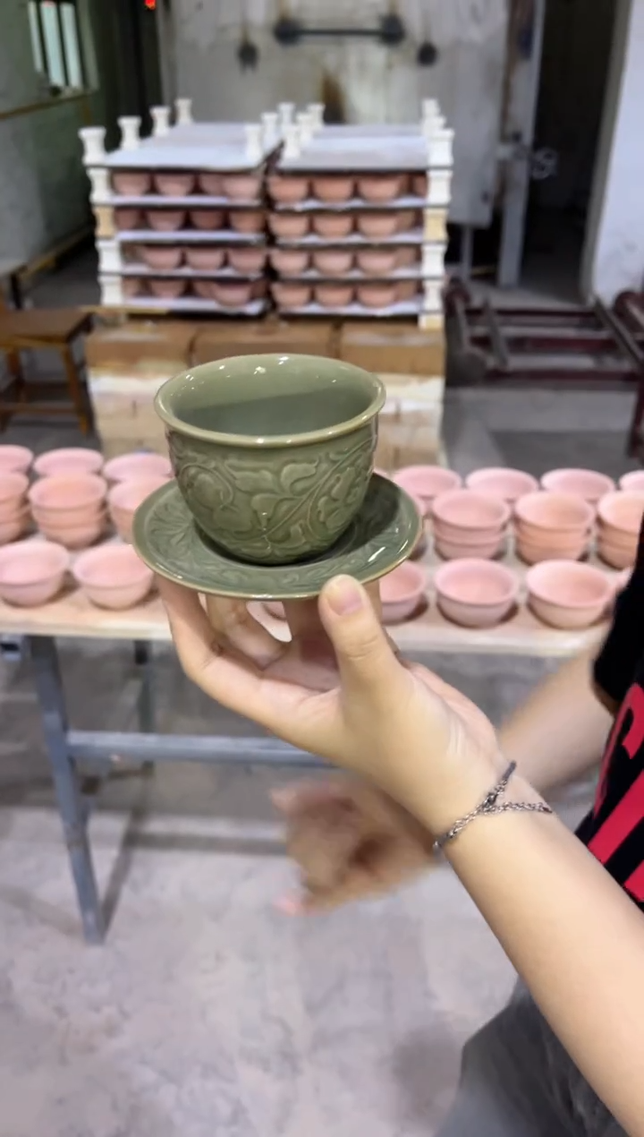 耀州窑青瓷牡丹纹缸杯+杯垫