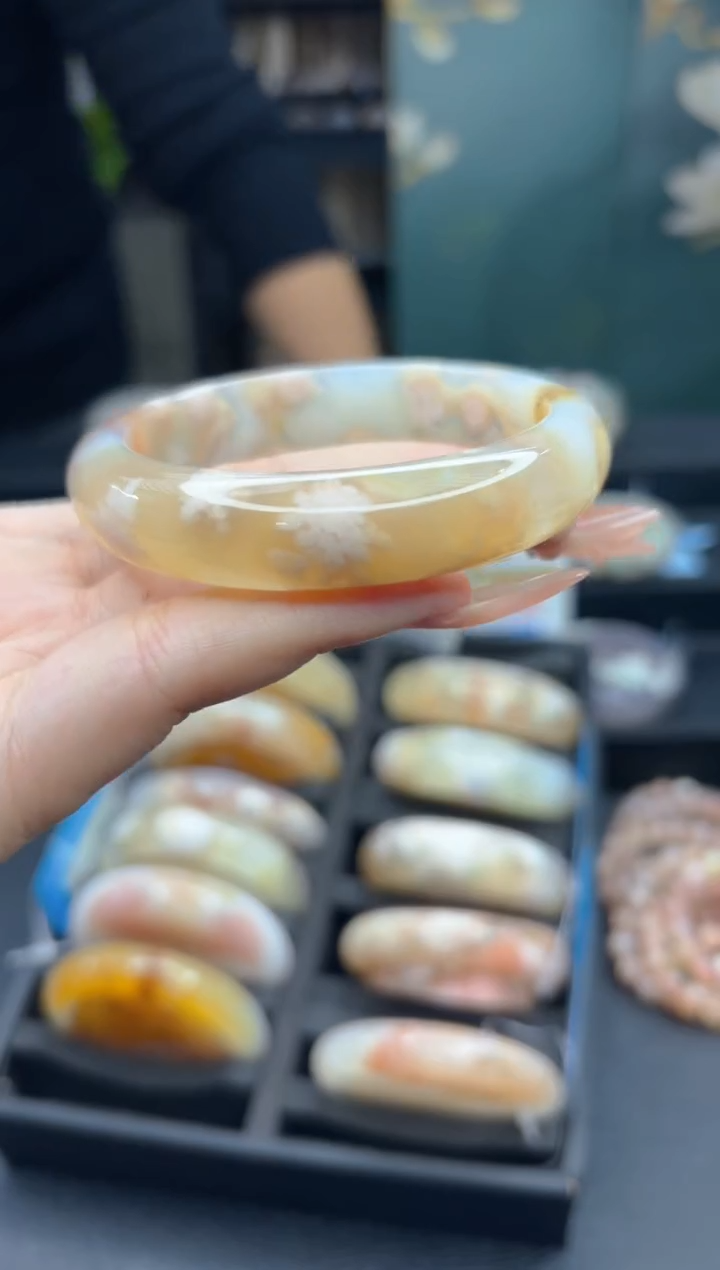 【闪购商品】石英质玉手镯未镶嵌2159（59圈）