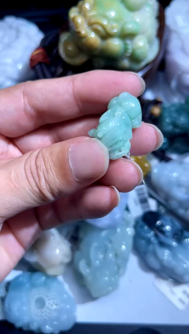 翡翠未镶嵌吊坠(不含链)00000291