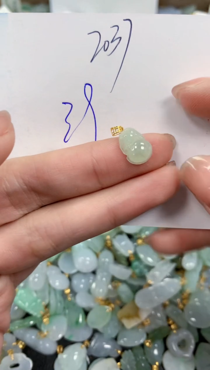 【闪购商品】翡翠颈饰18K金镶嵌 天然翡翠A货