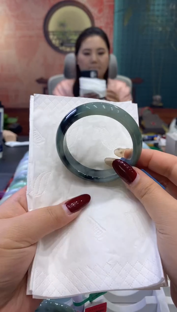 【闪购商品】翡翠手镯未镶嵌多人0006082