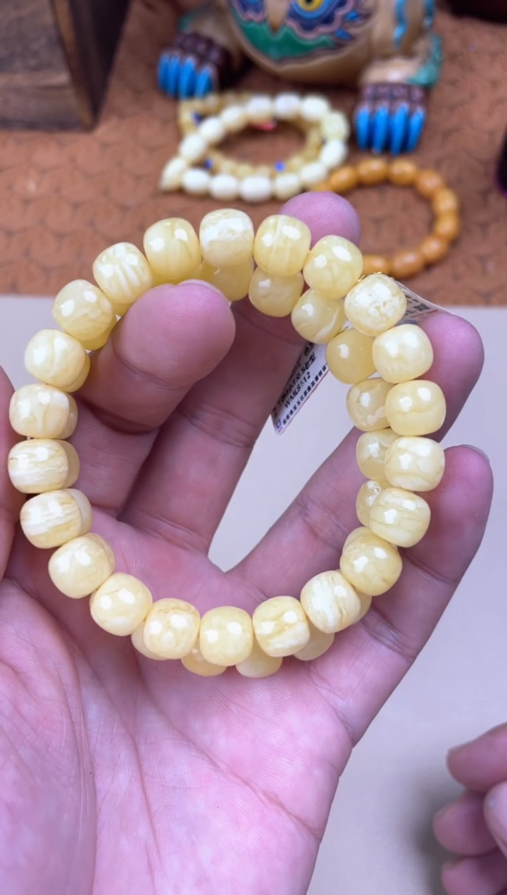 裸石蜜蜡未镶嵌WML8512多样性发其中一件