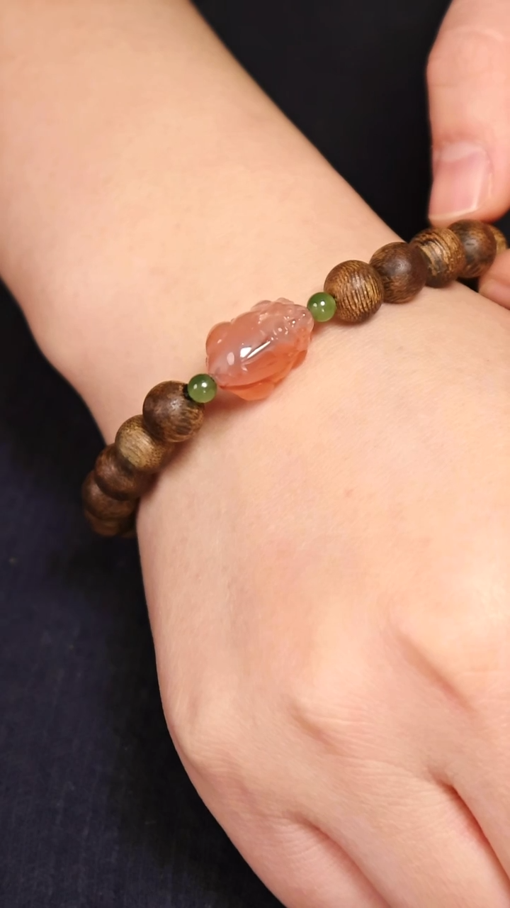 沉香手串海南沉香貔貅南红圆珠单圈