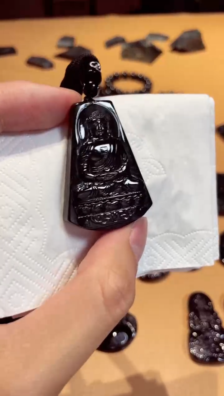 翡翠未镶嵌颈饰天然翡翠a货