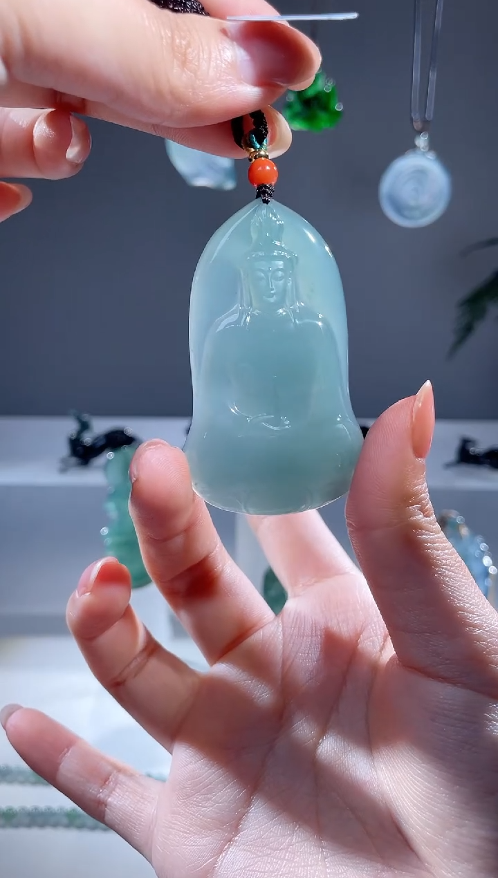 【闪购商品】翡翠颈饰未镶嵌天然A货翡翠观音