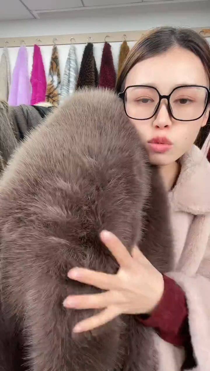 狐狸毛A212尺寸1.7*2