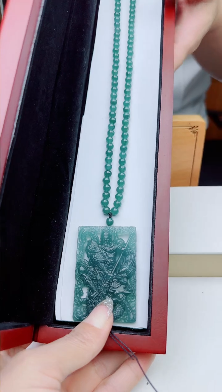 颈饰未镶嵌翡翠多样性发其一