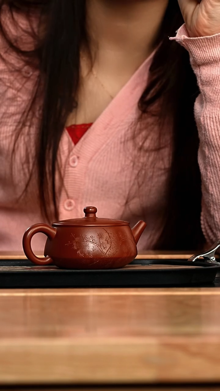 【闪购商品】紫砂茶壶周国军朱泥松风卡盖汉瓦160CC