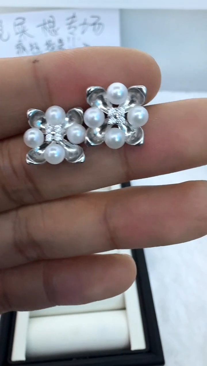 【闪购商品】海水珍珠耳饰银S925镶嵌耳钉