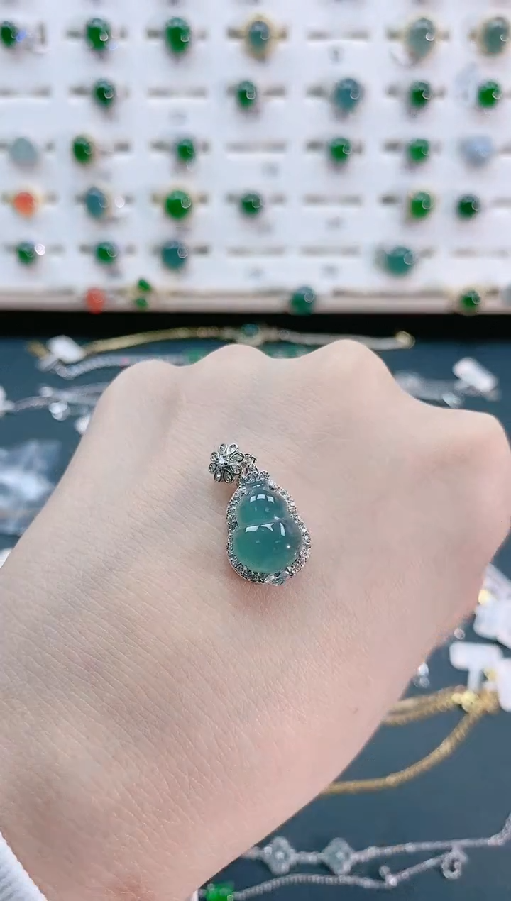 【闪购商品】翡翠颈饰银S925镶嵌天然翡翠