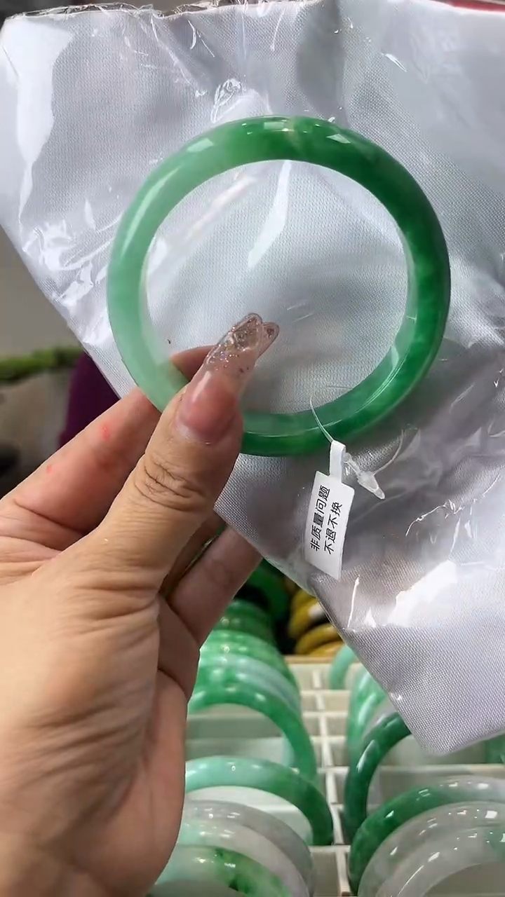 【闪购商品】砖雕闪27 圈口61 独货手镯