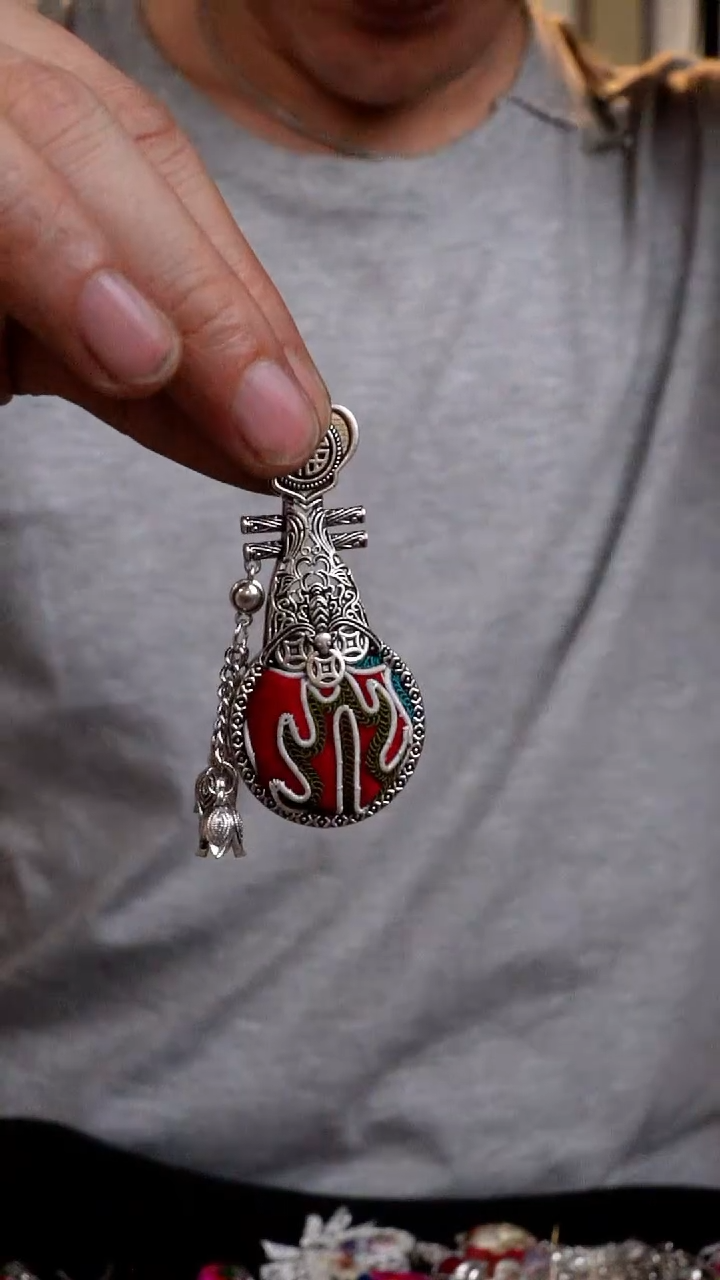 【闪购商品】织绣096非遗手工刺绣吊坠