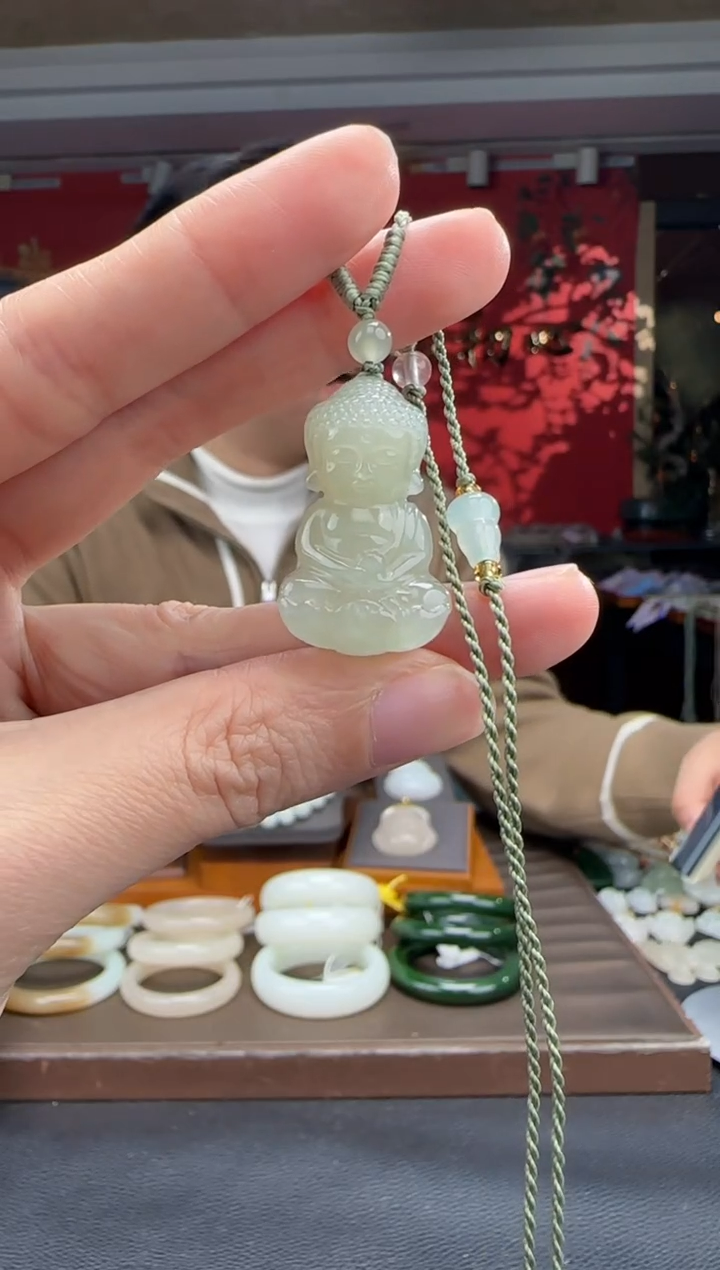 颈饰未镶嵌和田玉高冰晴宝宝佛吊坠