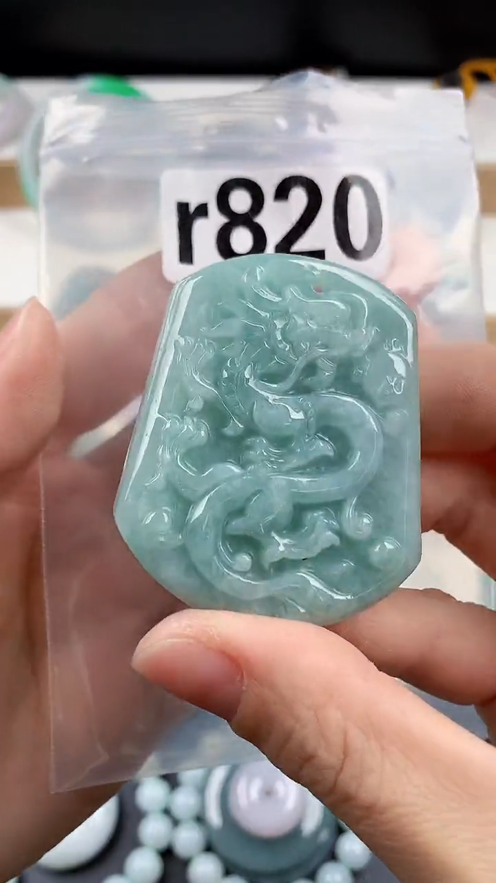 颈饰未镶嵌翡翠天然翡翠吊坠挂件