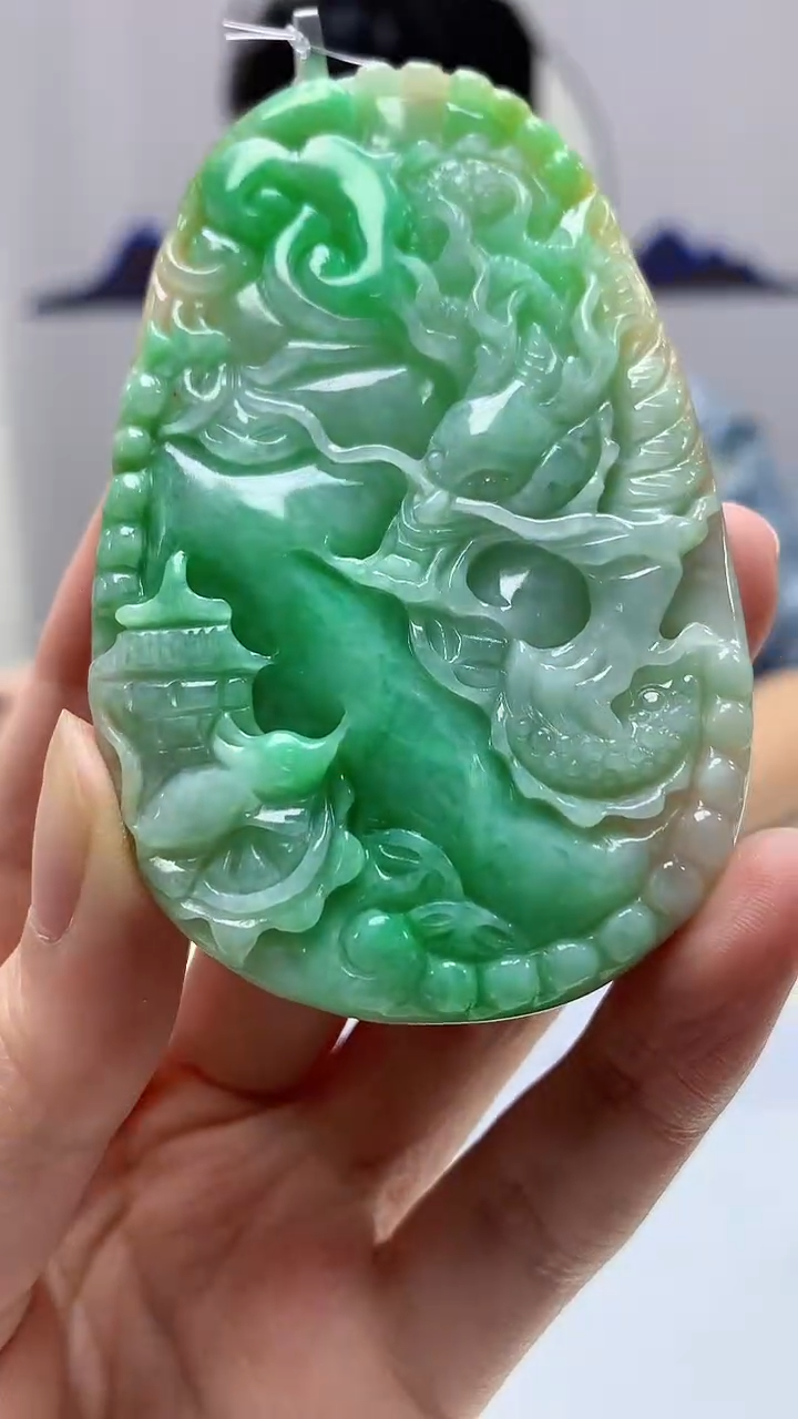 【闪购商品】定制翡翠未镶嵌4688zm-毛货挂件龙牌150