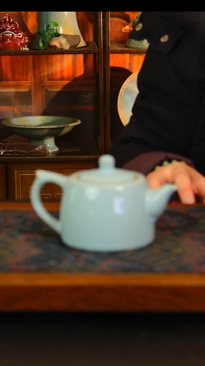 瓷片福利款井栏壶，微瑕