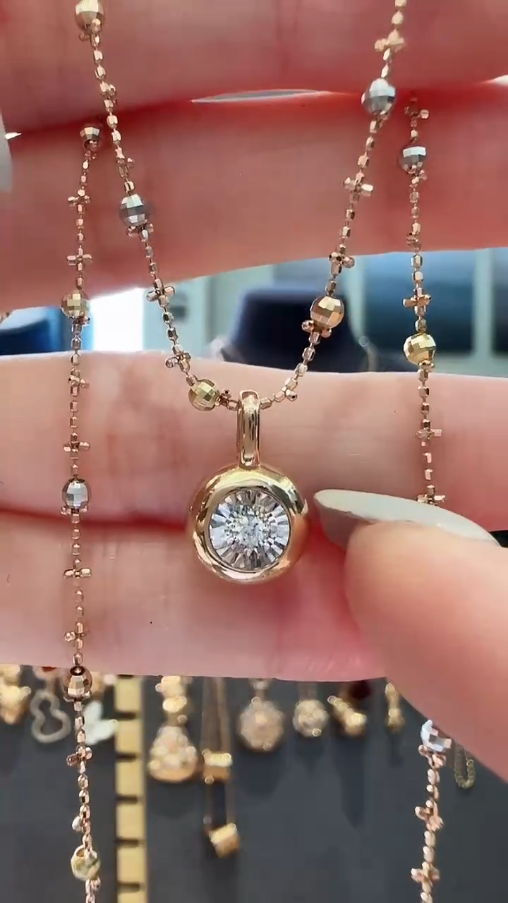 吊坠(不含链)18K金镶嵌天然钻石18K金钻石泡泡吊坠