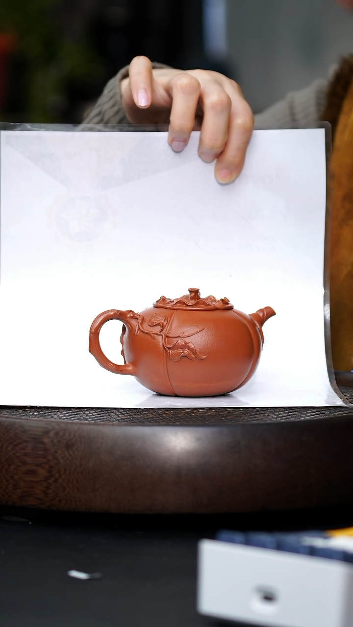 似**识JCY-0380柿影摇红（王腾飞）-朱泥-200cc