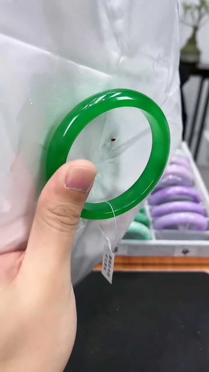 【闪购商品】砖雕H18 正阳绿手镯 圈口53-60