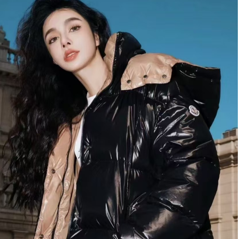 95新 MONCLER 潮奢豆 严选/黑色徽标贴饰连帽绗缝羽绒服/H12889