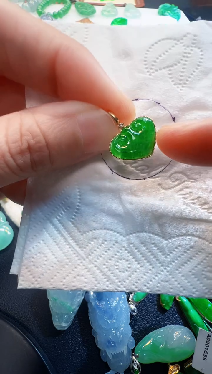 翡翠18K金镶嵌吊坠(不含链)1000
