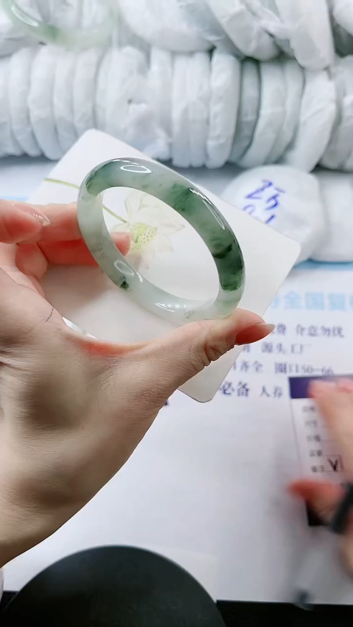 【闪购商品】石英质玉手镯未镶嵌多样性发货V174