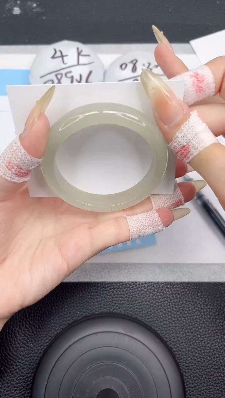 石英质玉手镯未镶嵌63-53.8