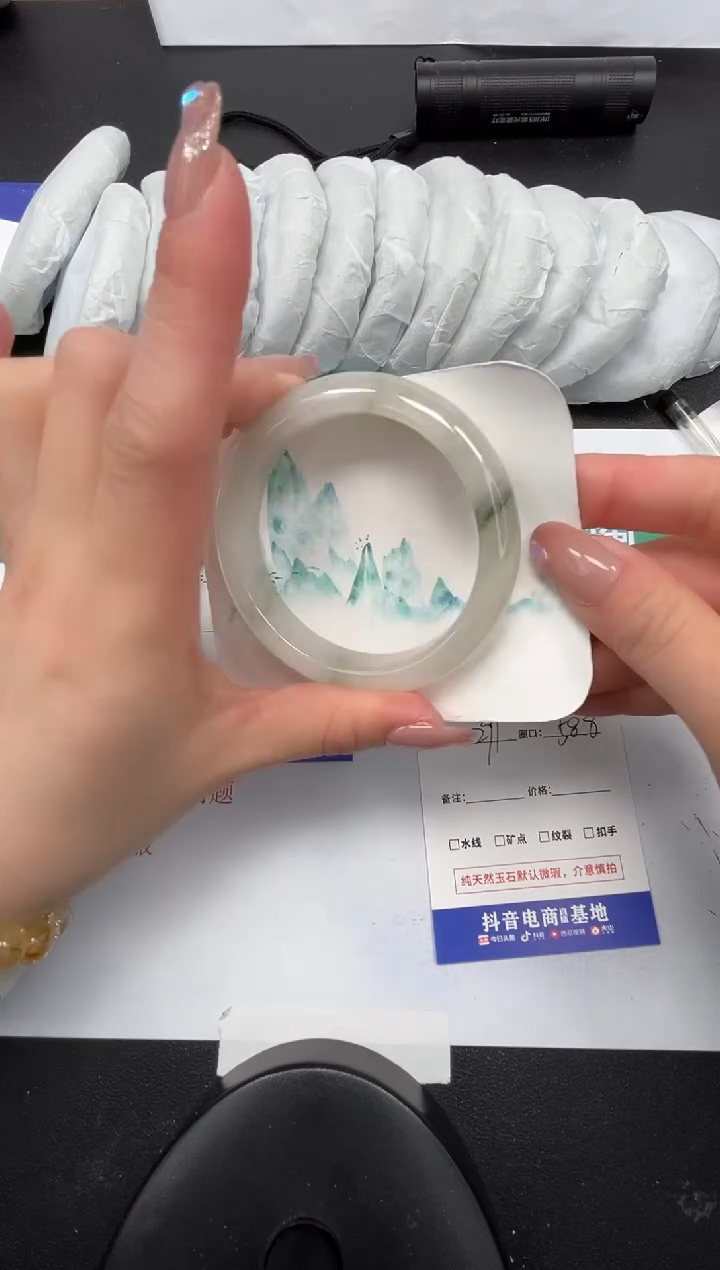 【闪购商品】石英质玉手镯未镶嵌291-58.8