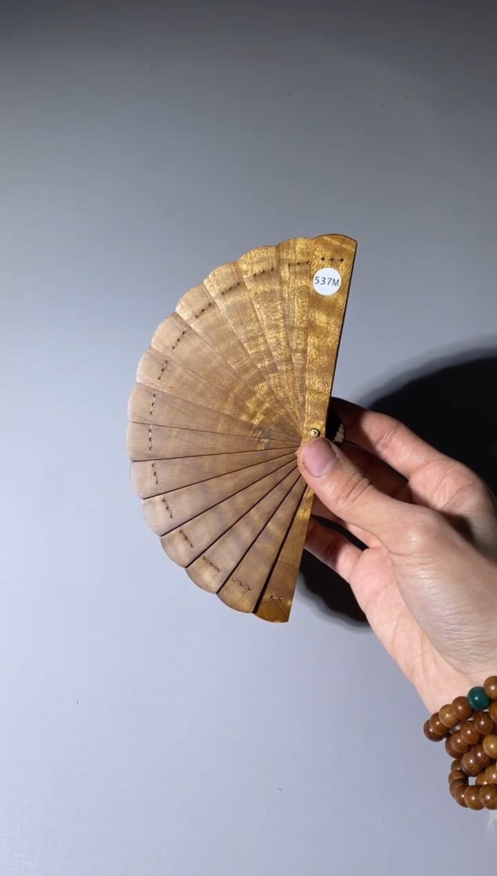 【闪购商品】金丝楠木雕537号10cm金丝楠迷你扇