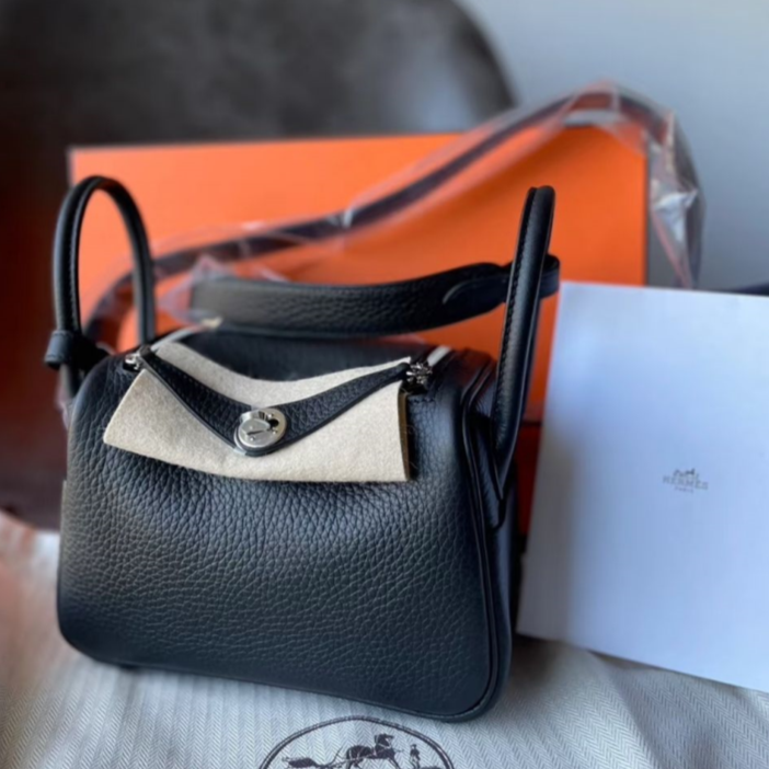95新 Hermes/爱马仕 小花6欢 Lindy Mini 89黑色 TC皮 U刻 银扣包