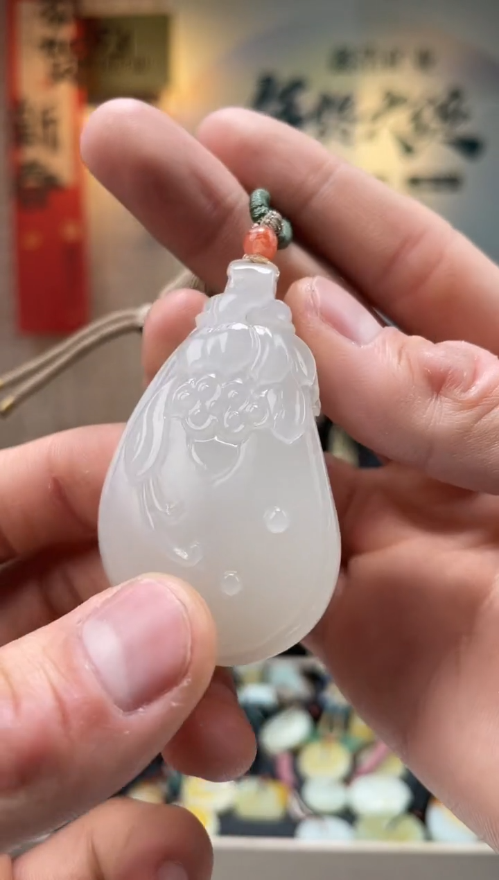 【闪购商品】和田玉颈饰未镶嵌莲花挂件一件