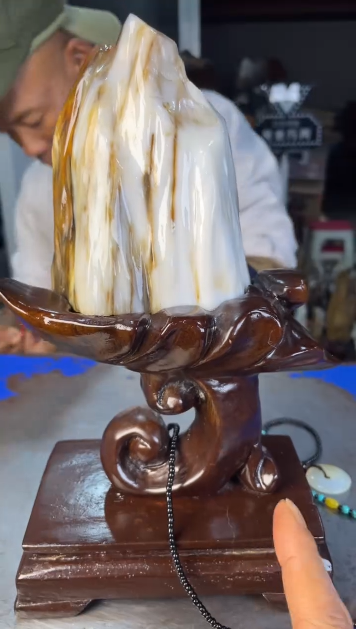 未镶嵌摆件硅化玉7