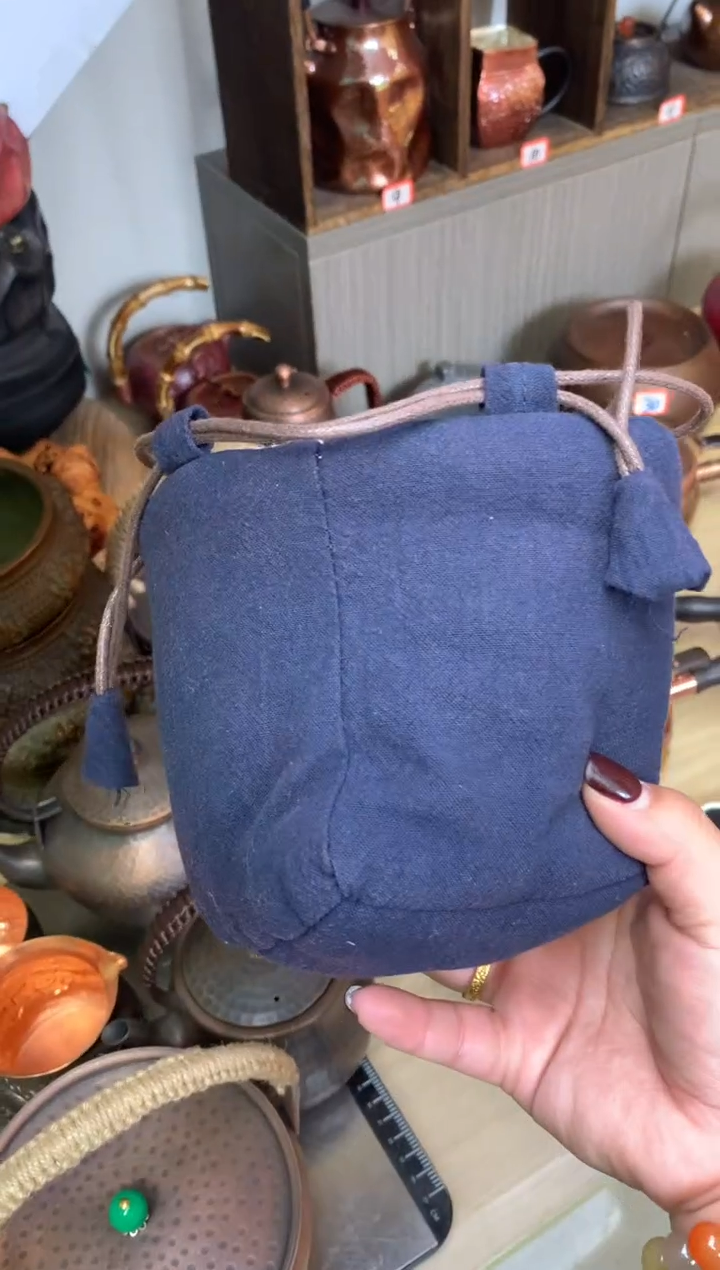 布包      旅行包