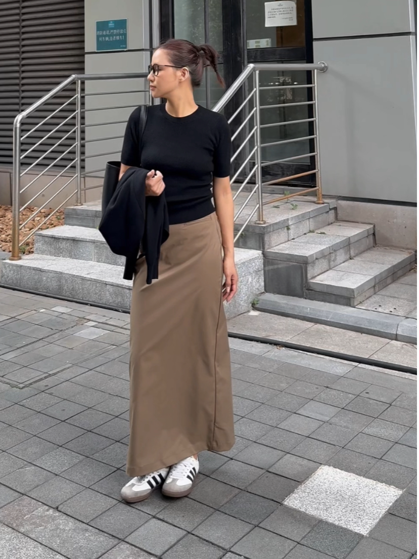 妮妮酱休闲黑色灰色短袖气质时尚常规款百搭毛衣