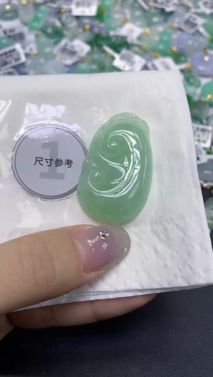 颈饰未镶嵌翡翠天然缅甸翡翠A货百元以上9元证书费自理