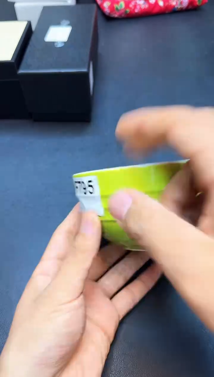 瓷片全新正品一件不留@@F795