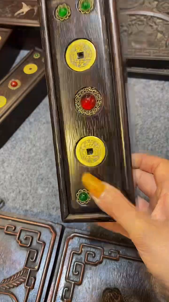 木紫檀雕刻一物一拍