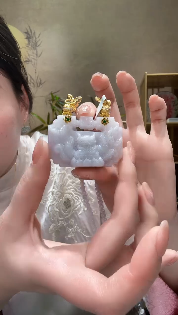 【闪购商品】翡翠颈饰未镶嵌吊坠