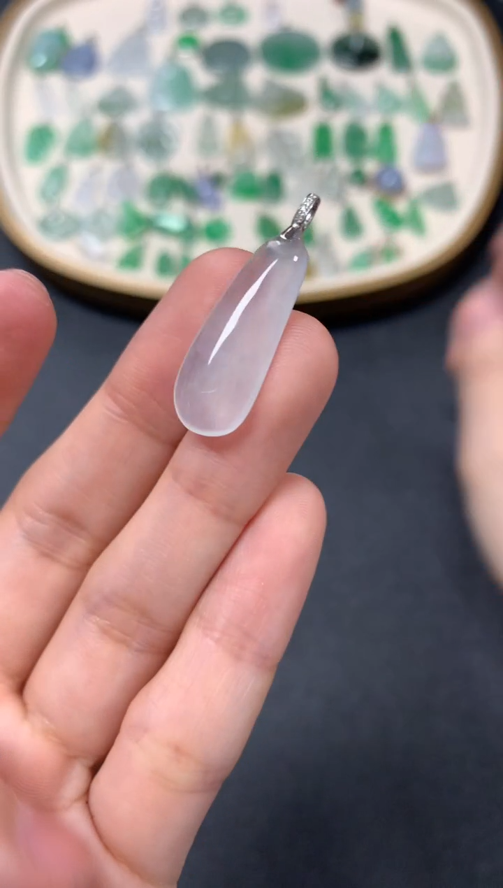 【闪购商品】翡翠吊坠(不含链)18K金镶嵌1380