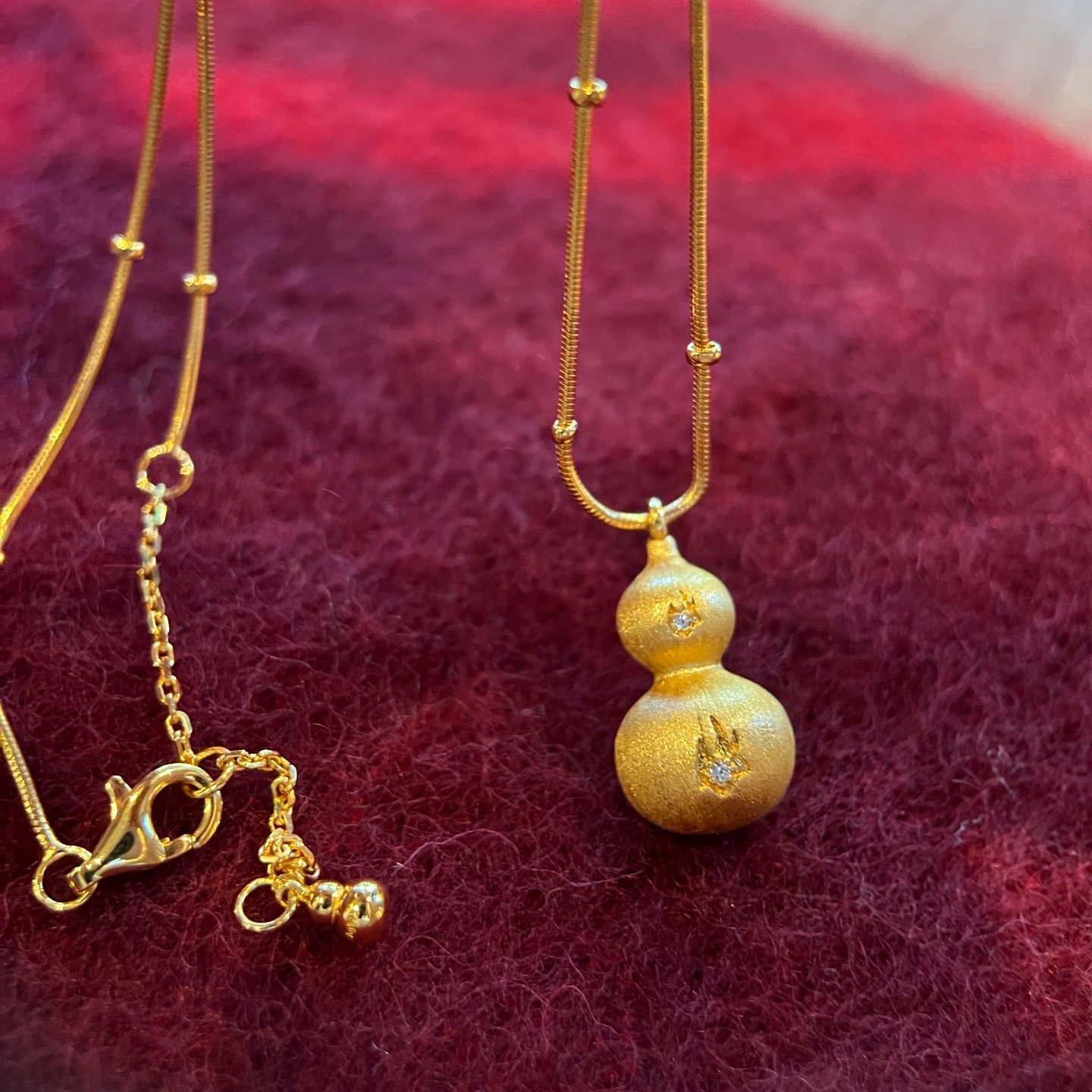 坠链均925银合成锆石 古法葫芦项链 轻奢时尚金色磨砂精致镶嵌