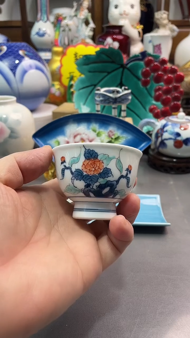 瓷片田万手绘茶杯